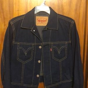 Like new Levi’s blue jeans short waisted jacket